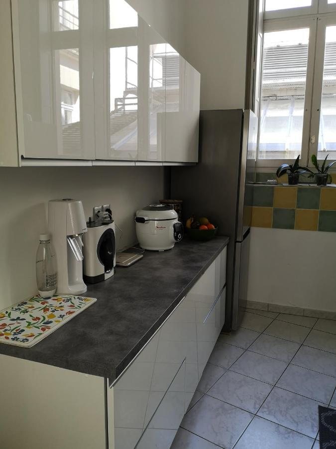 Appartement De 105M2, Balcon Sur Cours De La Republique Narbonne Exteriör bild